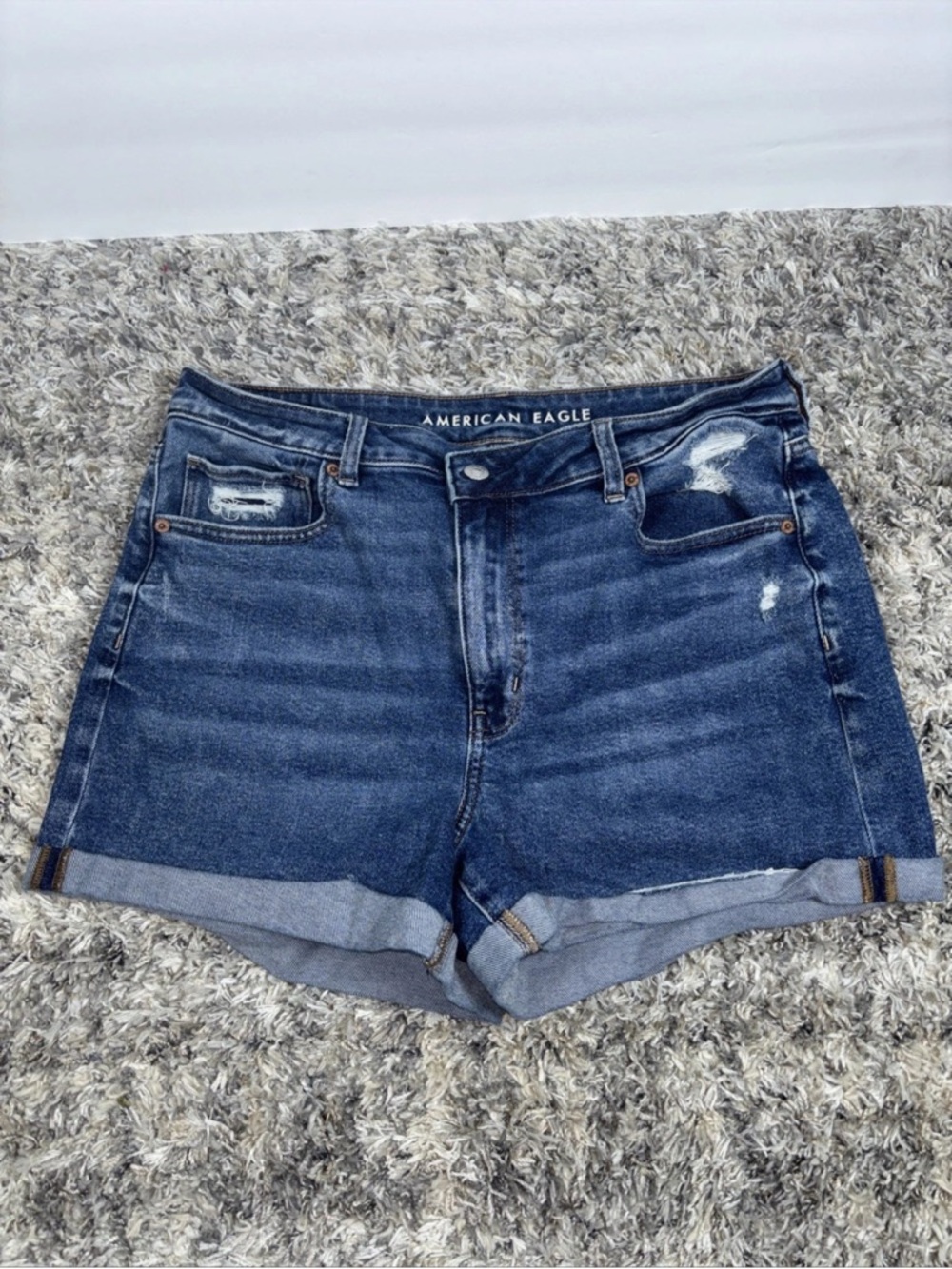 American Eagle High Rise Medium Wash Blue Jean  Shorts Stretch Size 14